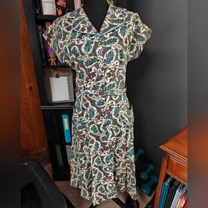 Vintage 1950s La-Mar Frocks Paisley House Dress with Plum/Blueberry Print